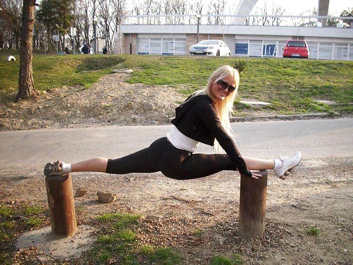 25P Serbian Milfs I