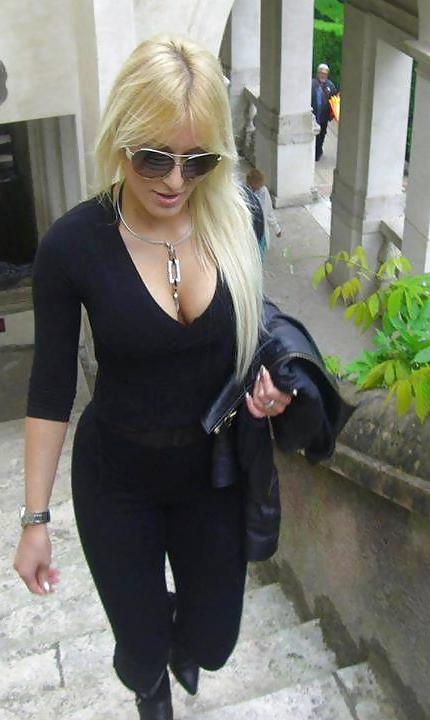 25P Serbian Milfs I