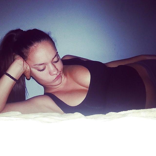 25P Andjela - Serbian slut