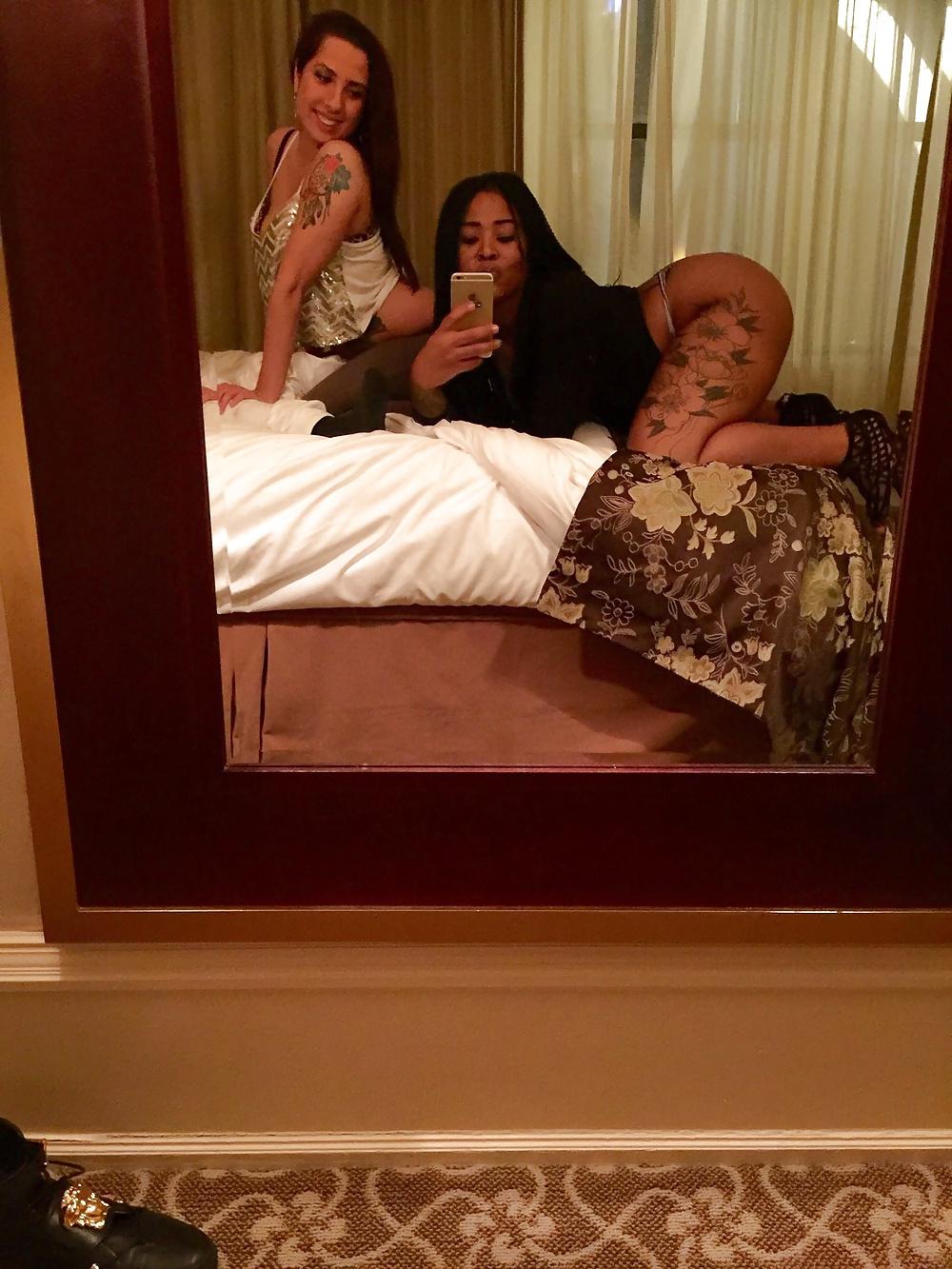 25P Thick Redbone gym pics also 