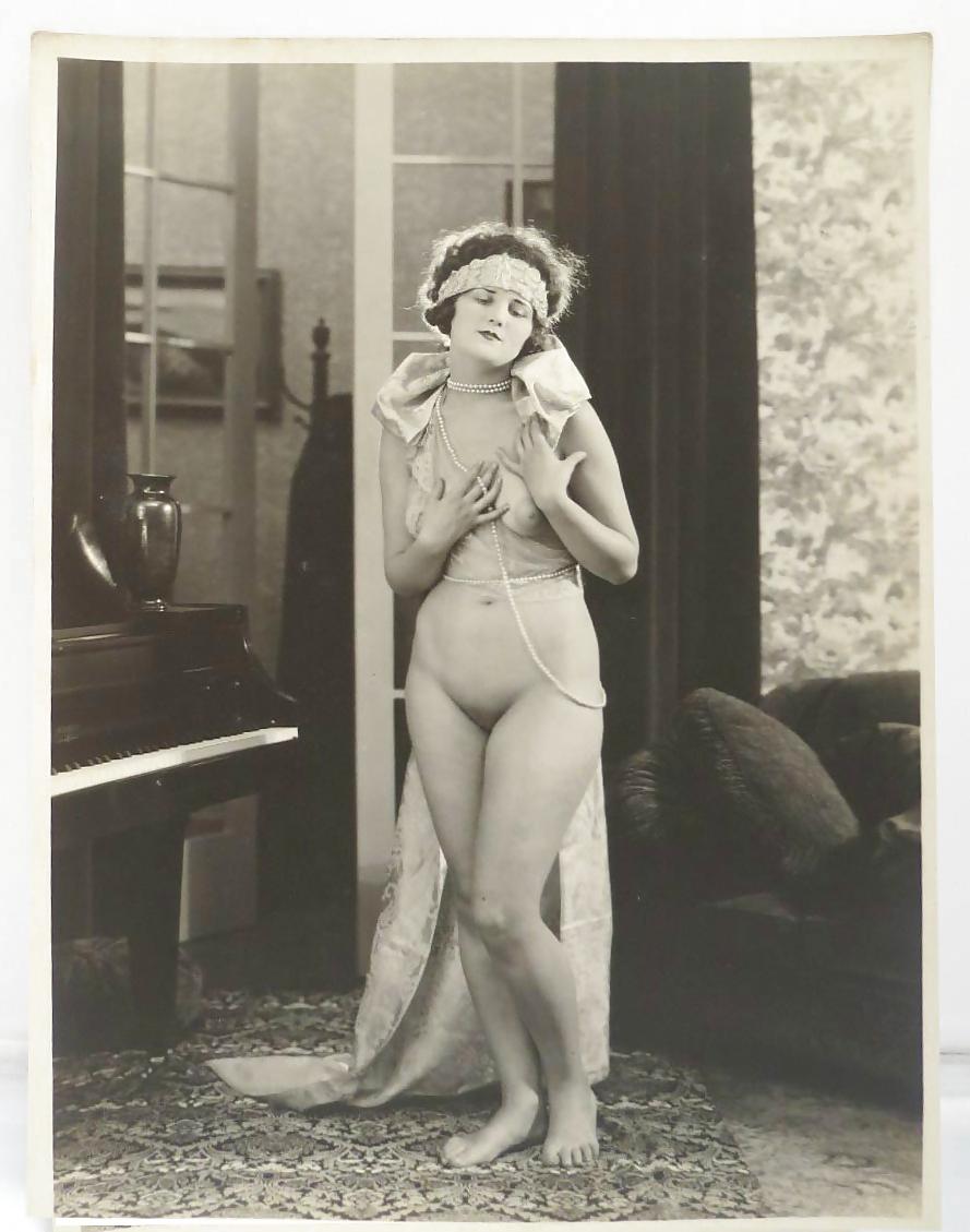 25P French Postcards
