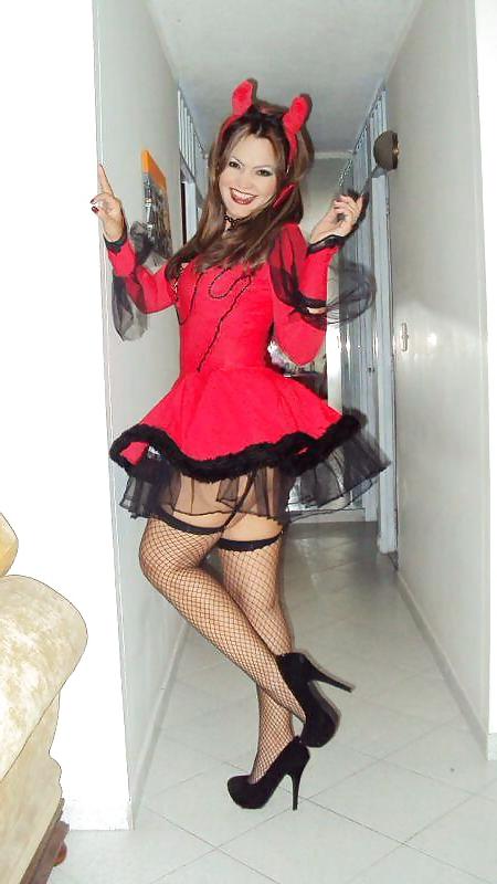 25P Halloween 2014 - Girls In And Out Of Costumes