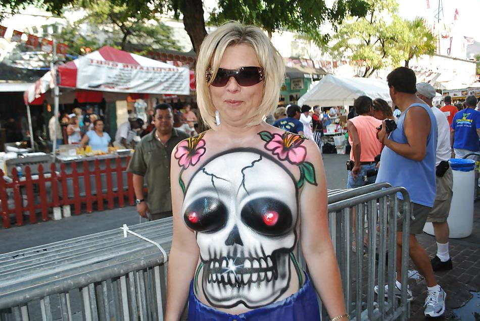25P Halloween 2014 - Girls In And Out Of Costumes