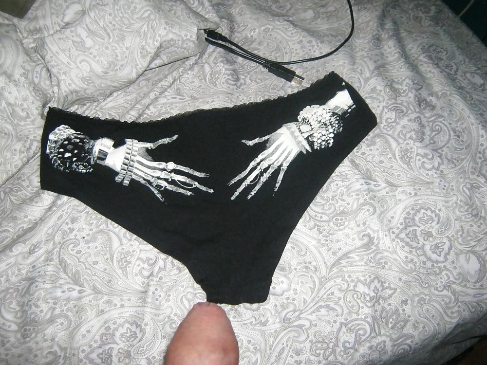 8P Step Daughters friends dirty undies