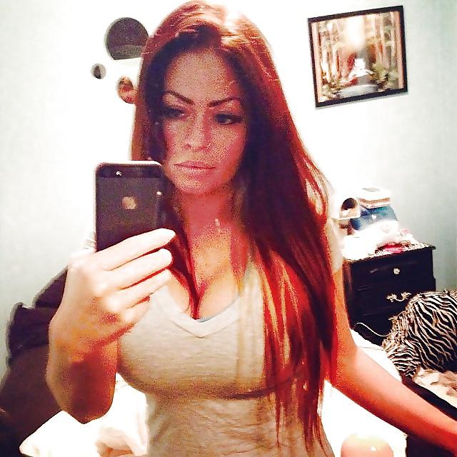 21P BUSTY MILF NN