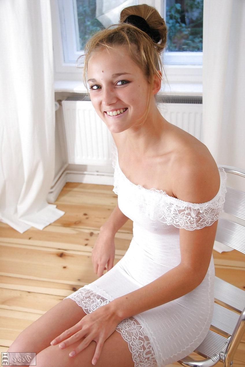 25P Nothing here just a girl only in a white dress