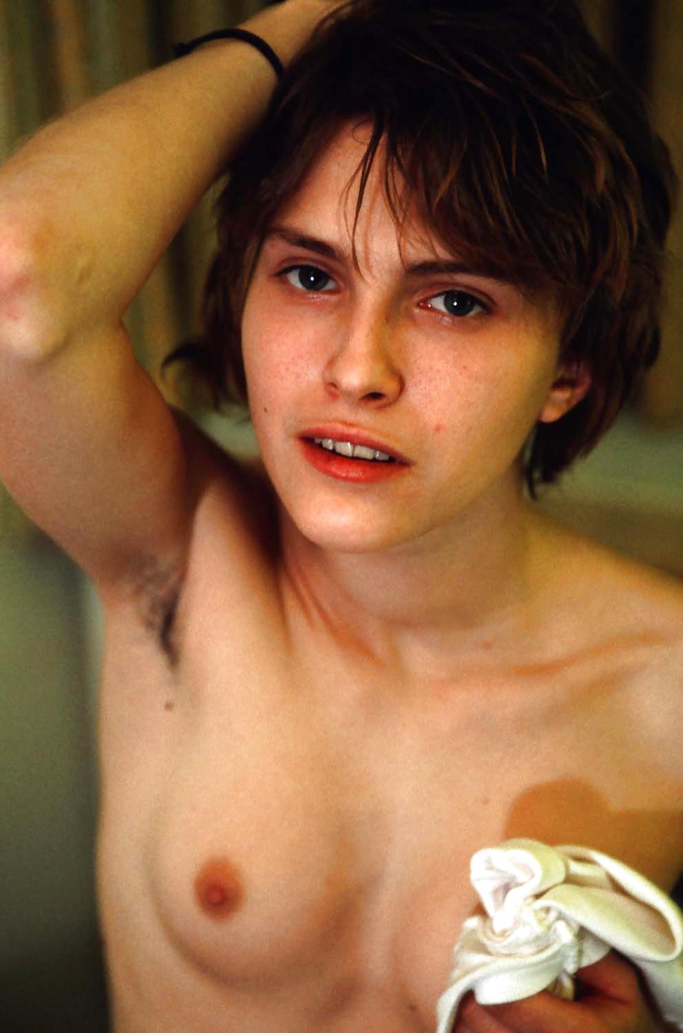 25P French amateur