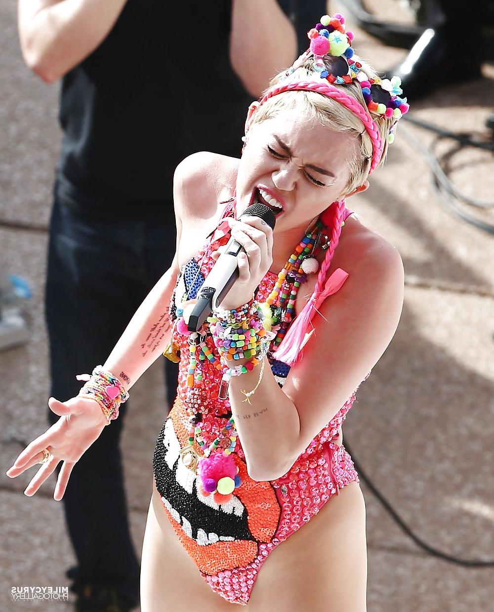 13P Miley Cyrus - Dirty Whore for a good Fuck
