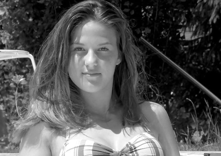 25P French Slut