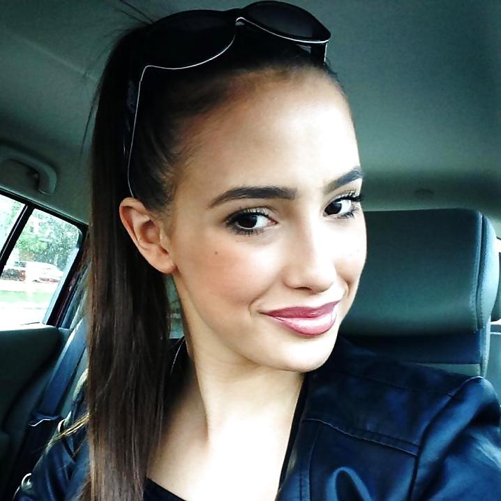 25P Beautiful serbian girls