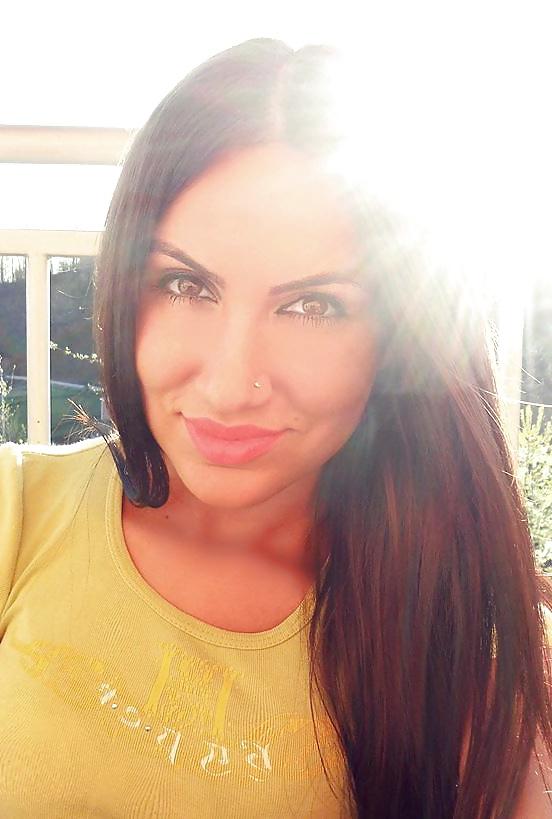 25P Beautiful serbian girls
