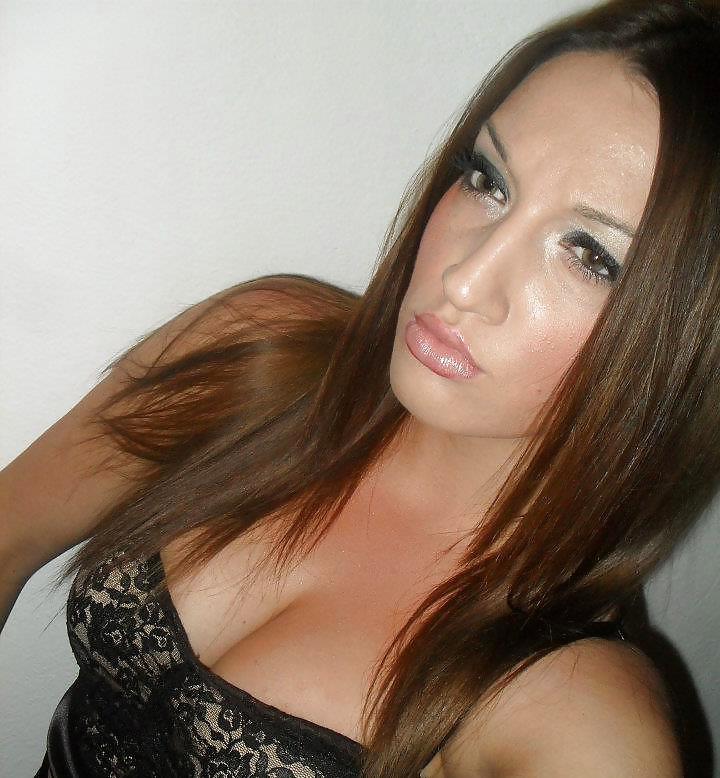 25P Beautiful serbian girls