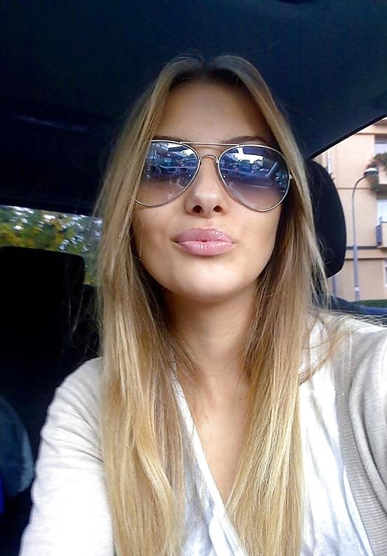 25P Beautiful serbian girls