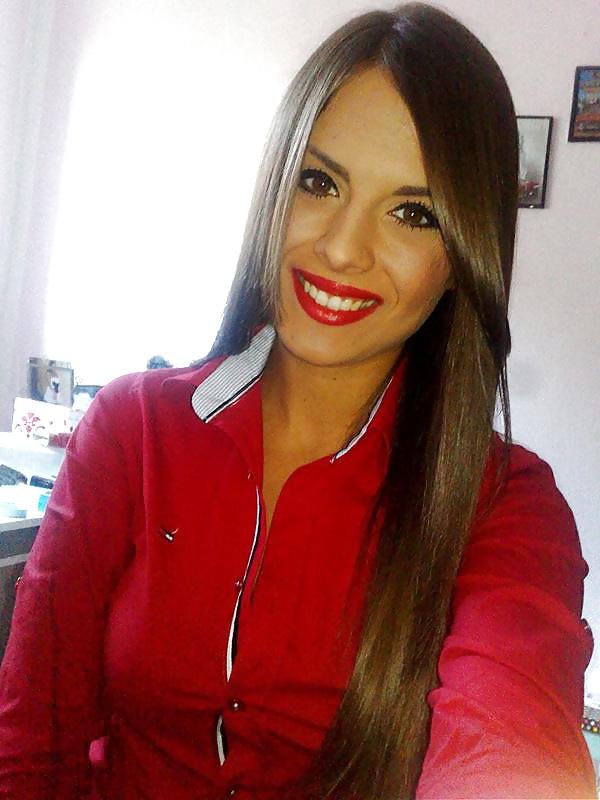 25P Beautiful serbian girls