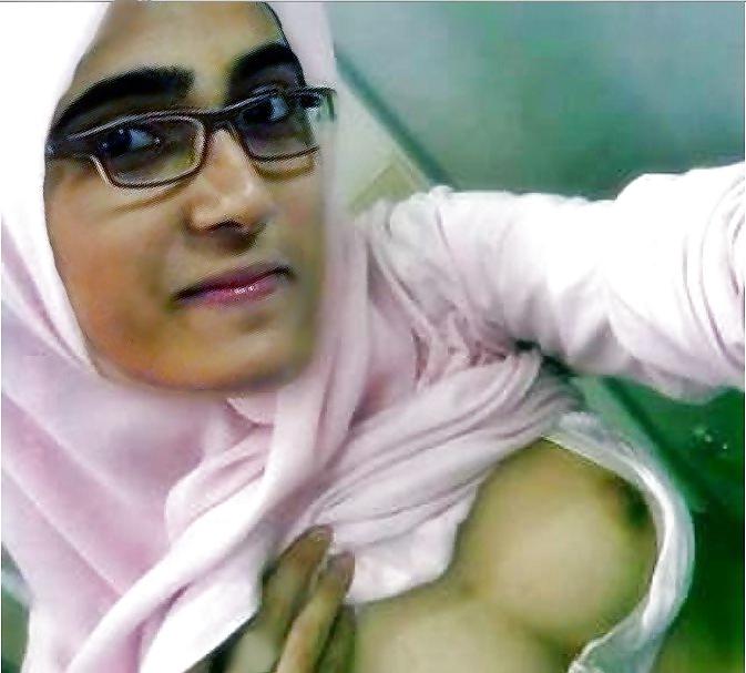 25P Pakistani Muslim Whores