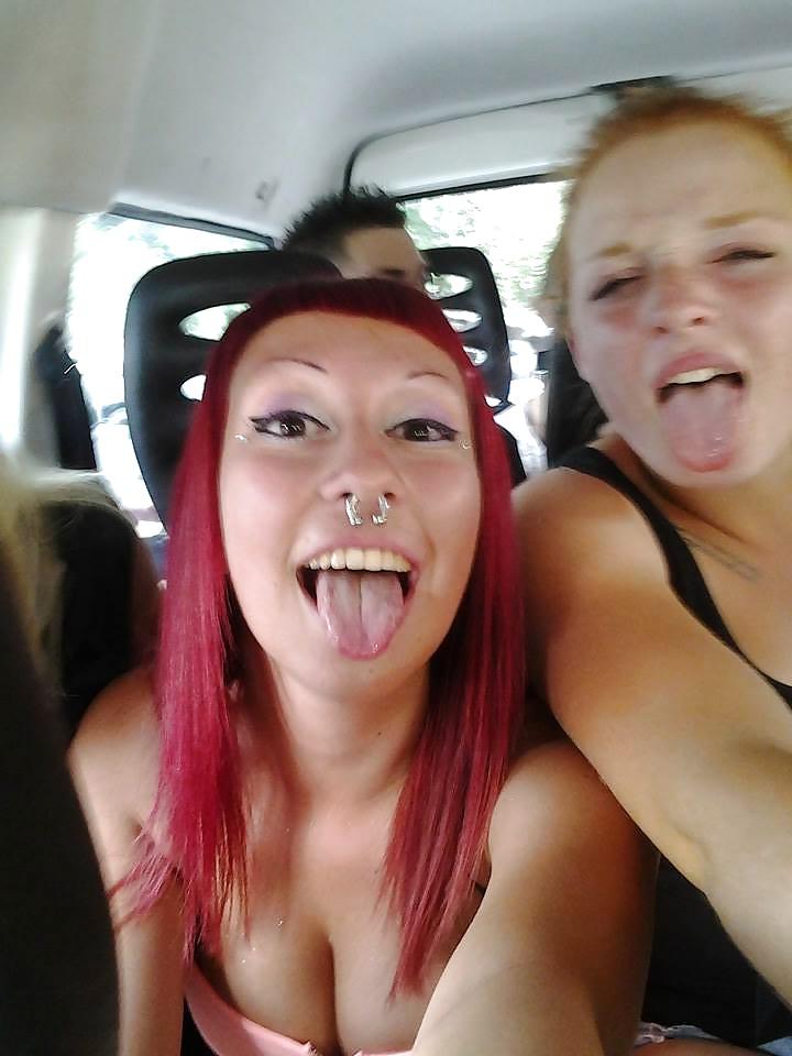 24P Dirty whore - sale pute moche a cheveux rouge