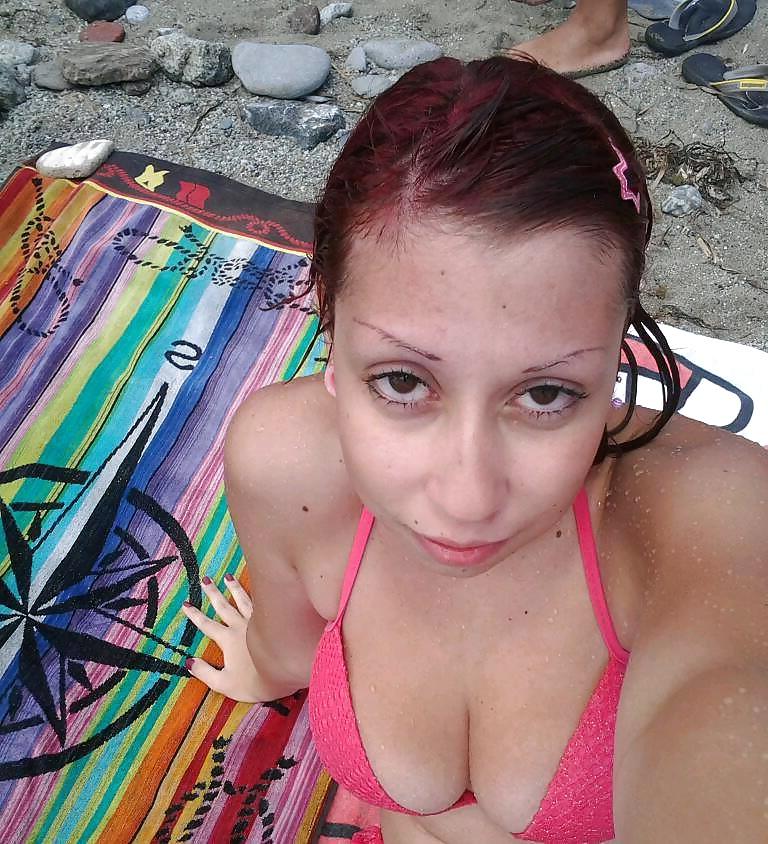 24P Dirty whore - sale pute moche a cheveux rouge