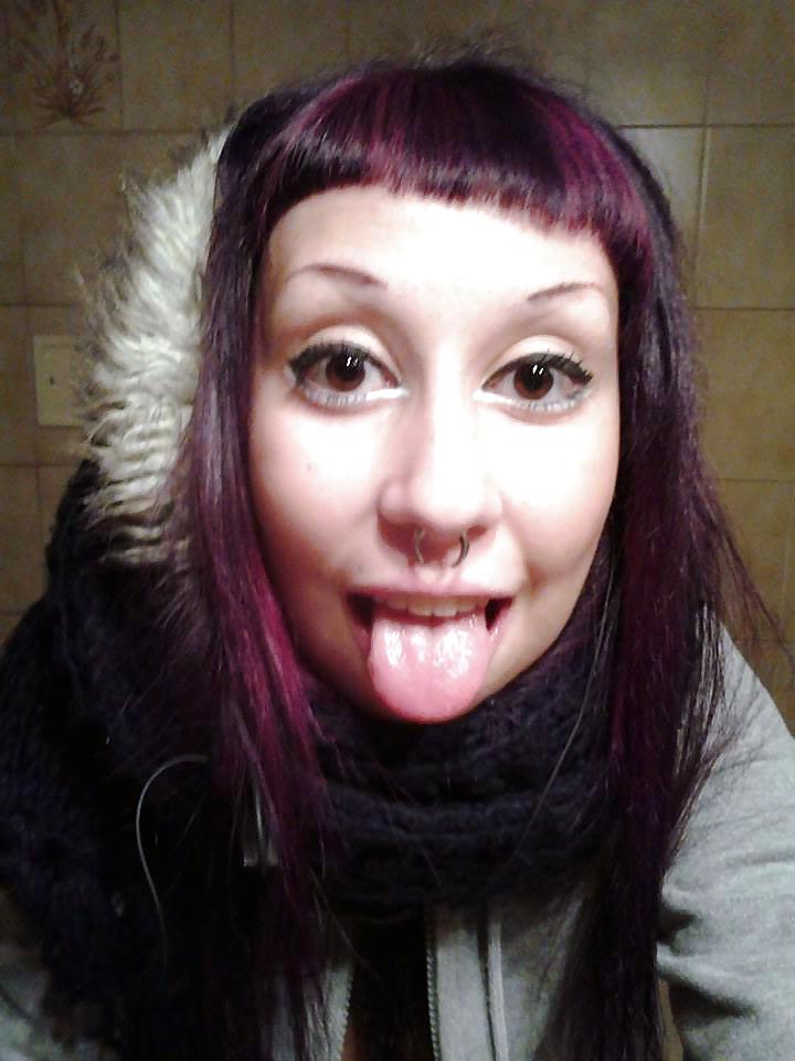24P Dirty whore - sale pute moche a cheveux rouge