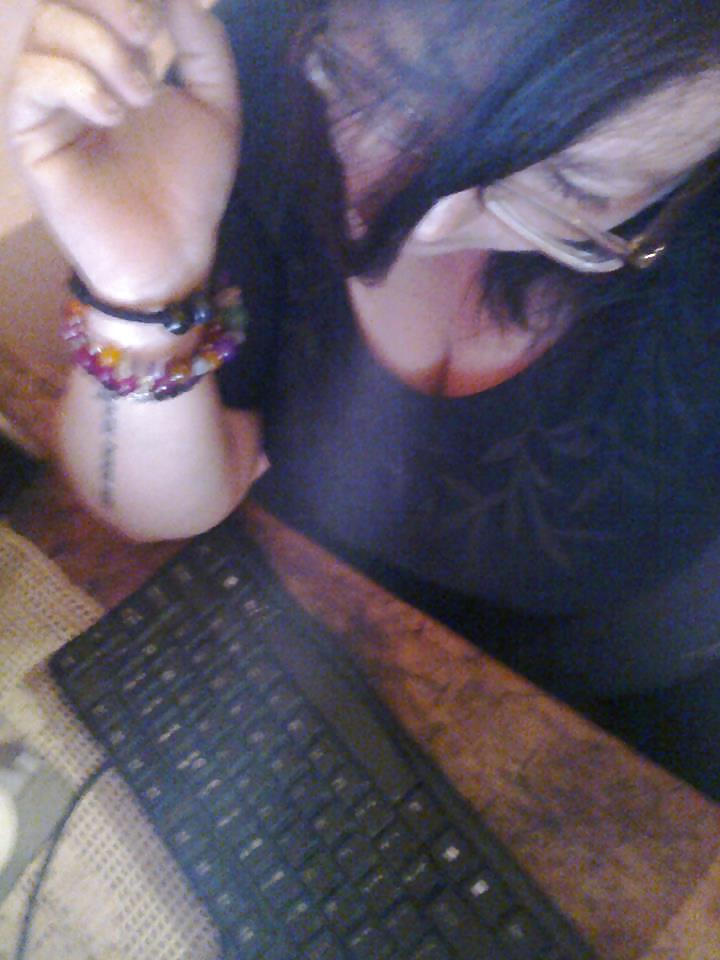 12P Serbian Mom Marija 36 Years Old