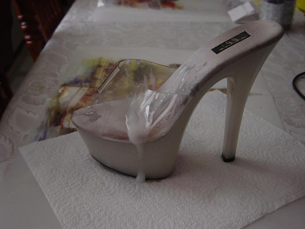 25P Love Dirty Panties & Shoes