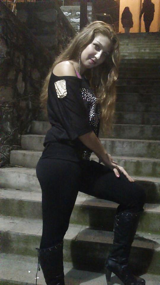 15P Turkish girls! Which one makes yor dick hard?