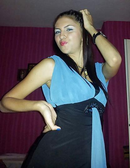 15P Turkish girls! Which one makes yor dick hard?