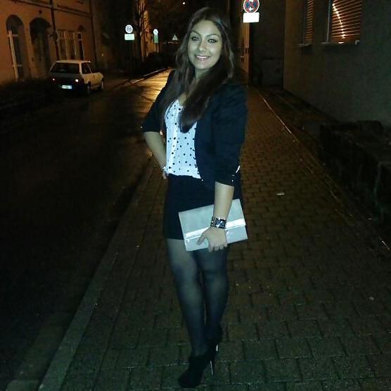 15P Turkish girls! Which one makes yor dick hard?