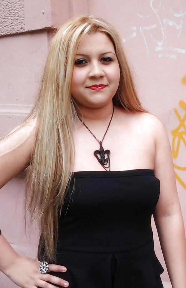 17P Turkish Blondes! Dirty comments please!