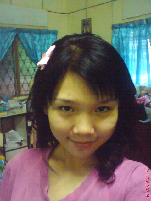 7P Malay- awek tudung posing bogel
