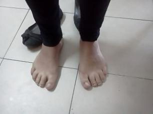 25P I like leggings and dirty foot...