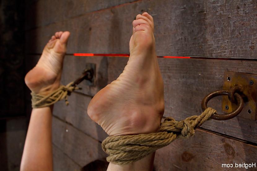 12P Foot Worship