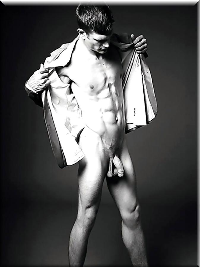 25P Lion's: Pure Beauty - The Male Body!