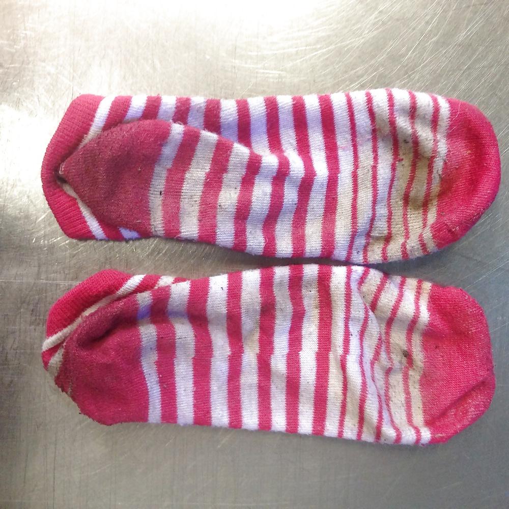 7P DIrty Stinky Waitress Socks