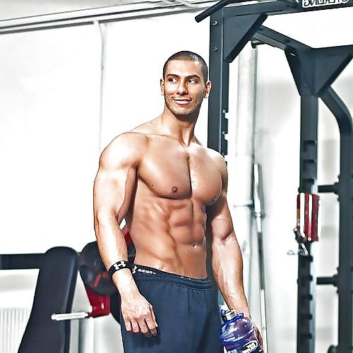 22P GOOD looking FIT MOROCCAN MEN i Would LOVE To Fuck me!!! 