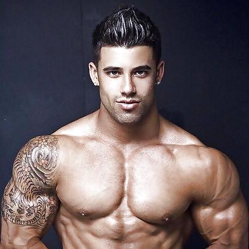 22P GOOD looking FIT MOROCCAN MEN i Would LOVE To Fuck me!!! 