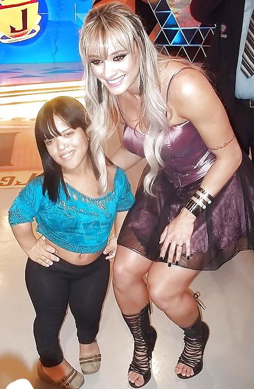 15P No Midgets Just Little & Short People #7