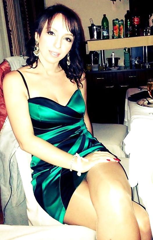 25P Sexy Serbian milf
