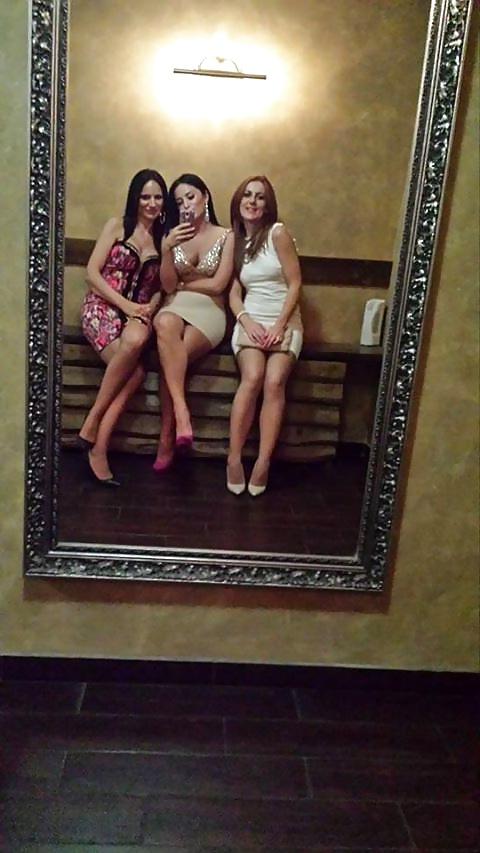 25P Sexy Serbian milf