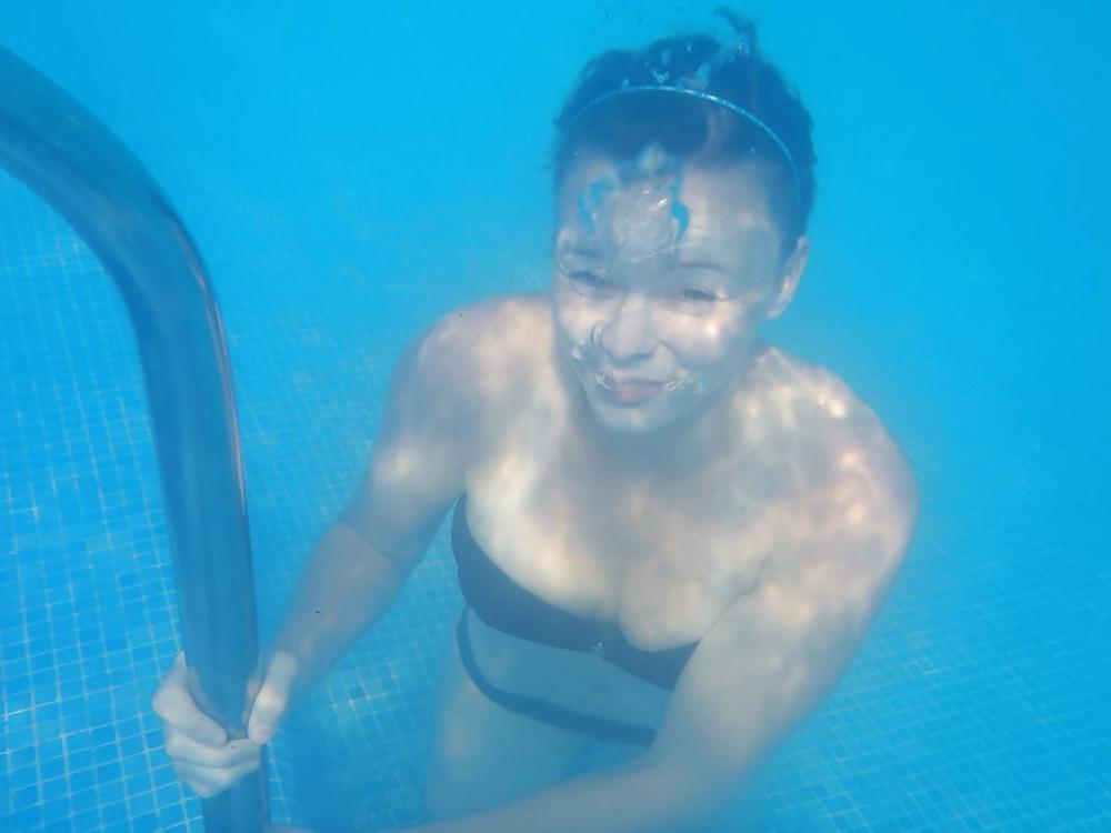 8P The little mermaid under the water 