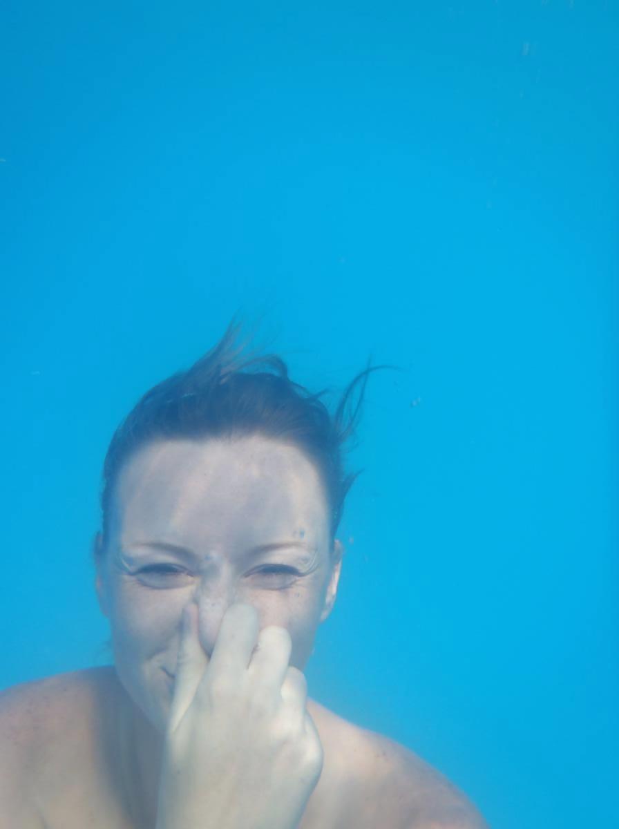 8P The little mermaid under the water 