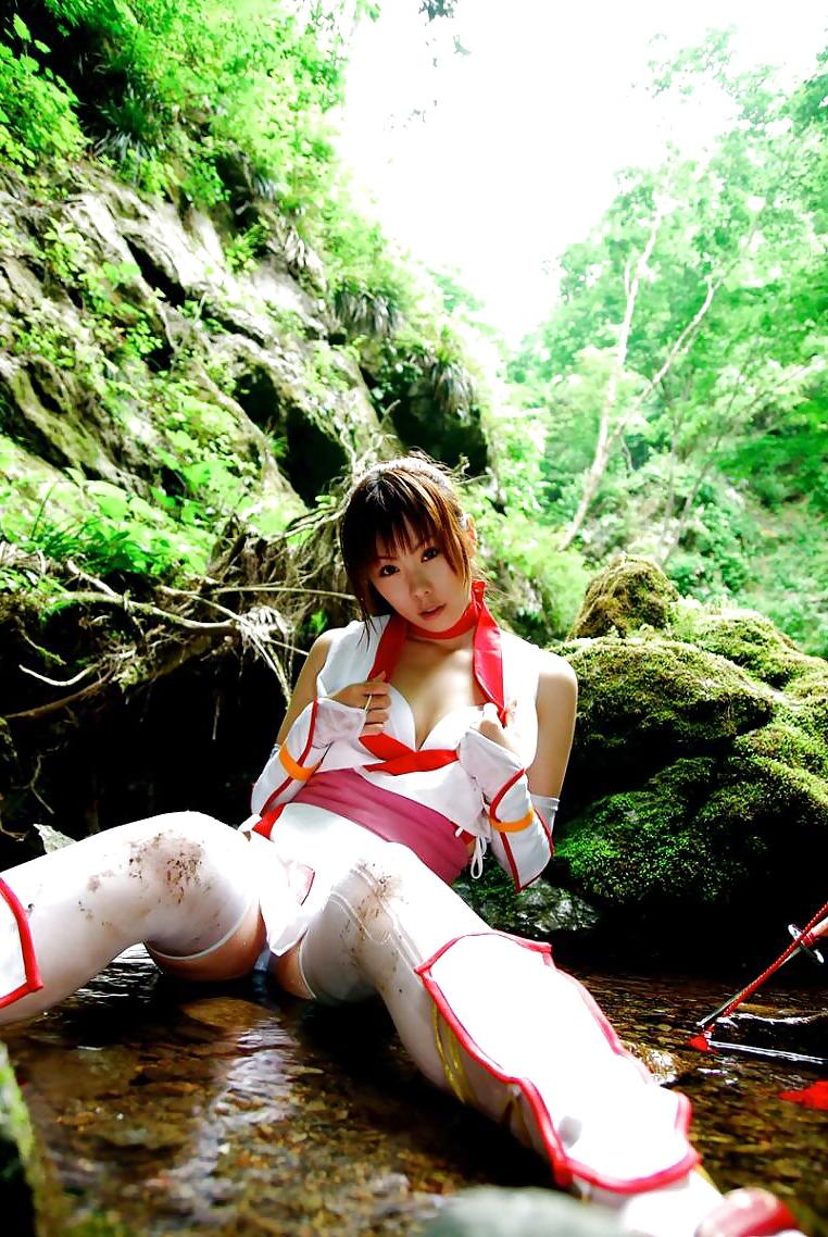 20P Kasumi (DOA cosplay)