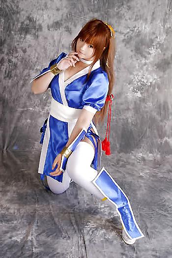 20P Kasumi (DOA cosplay)