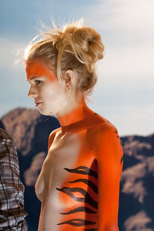 25P BODY PAINT