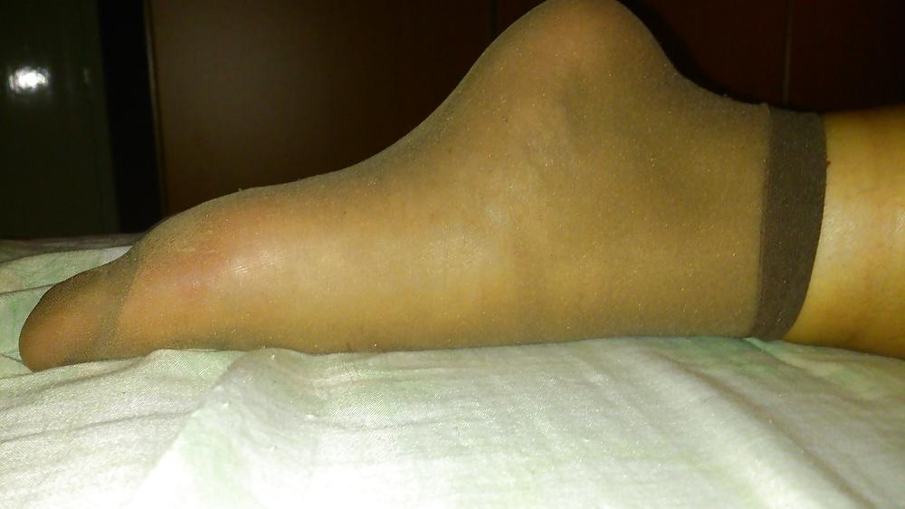 25P Drunk girlfriend in nylon sock