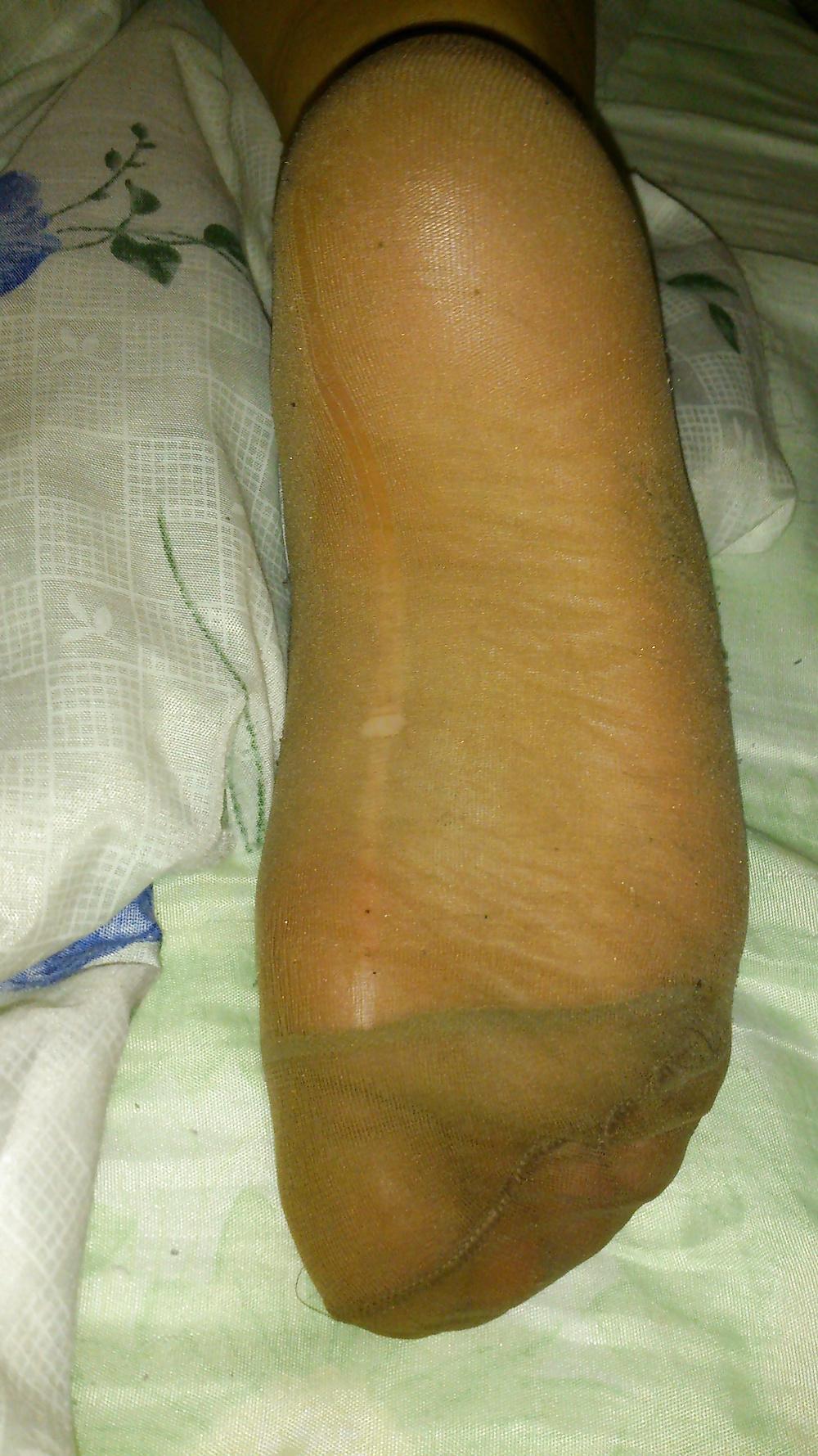 25P Drunk girlfriend in nylon sock