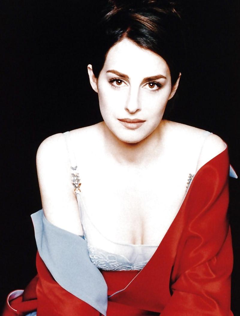25P Amira casar french actrice juive