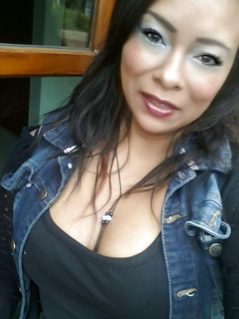 24P Thick latina milf with ass