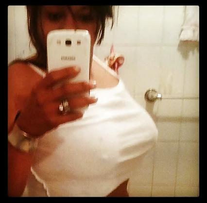 24P Thick latina milf with ass