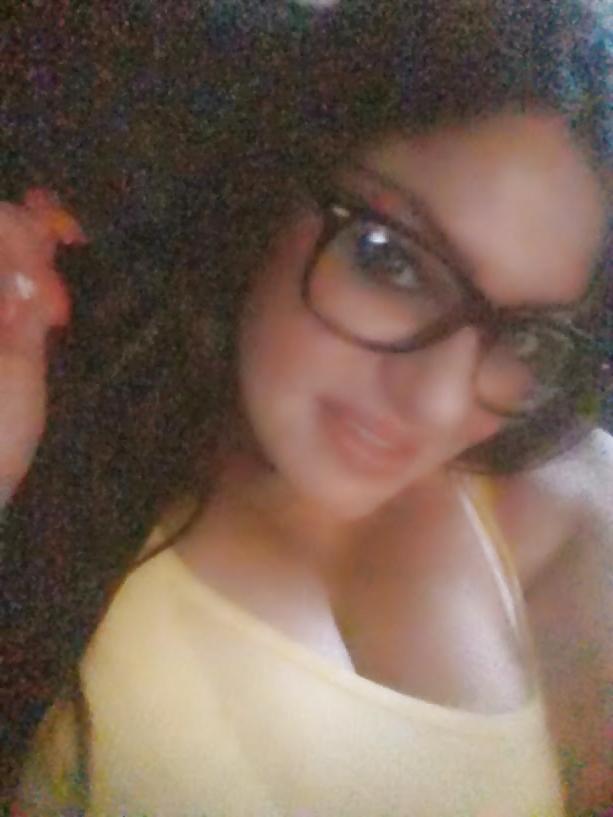 24P Thick latina milf