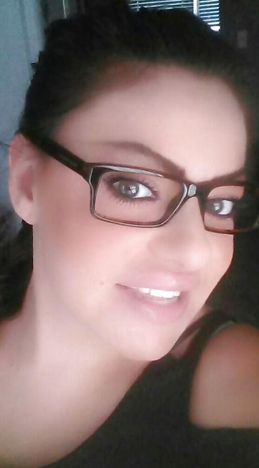 24P Thick latina milf